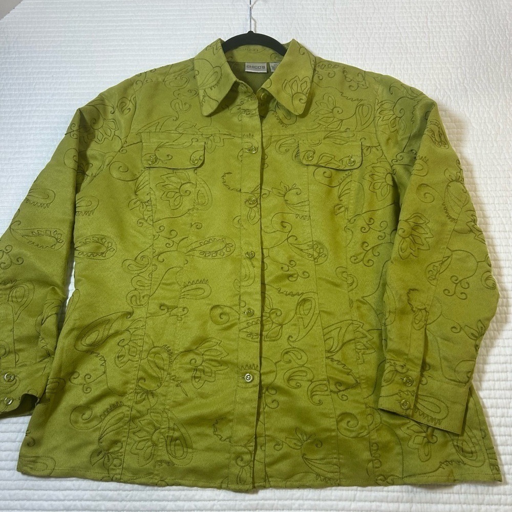Chico’s Chartreuse/Lime Green Long Sleeve Button Up Blouse w/ Embroidery. - Picture 4 of 6
